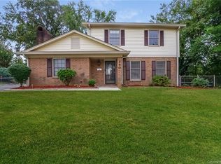 1408 Fern Valley Dr, Charlotte, NC 28216