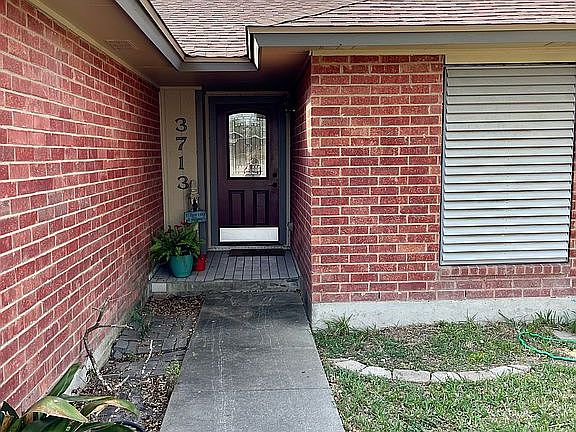 3rd image of 3713 Brookhill Dr