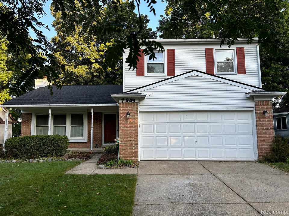 1st image of 7989 Lake Crest Dr