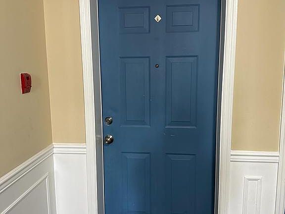 3rd image of 900 Cedar Crest Ct APT B