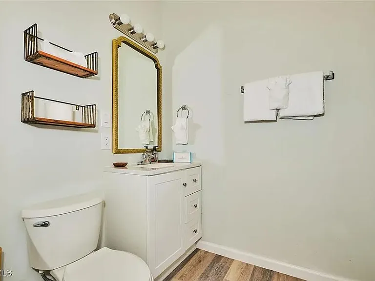 950 San Carlos Dr — Photo 13