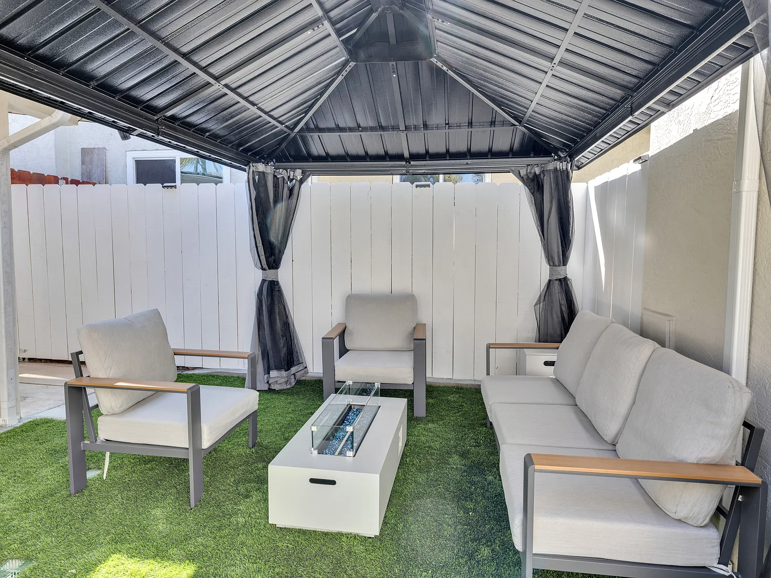 1 bed, 475 sqft, $3,500 — Photo 4