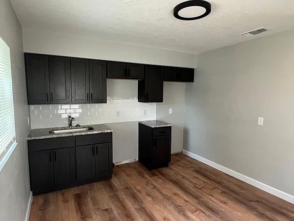 2nd image of 2347 15th Ave S