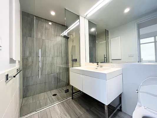 Rented by Koriny NYC LLC | media 20