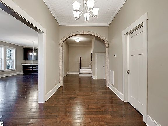 2nd image of 12 Briggs Ave
