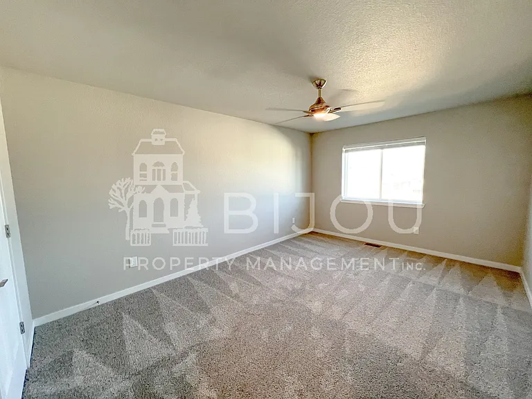 4908 Wolf Moon Dr — Photo 28