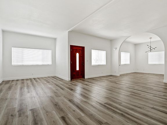 4th image of 5323 Keniston Ave #5323