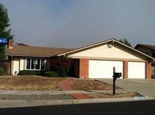 1756 Henderson Ct, Vista, CA 92083