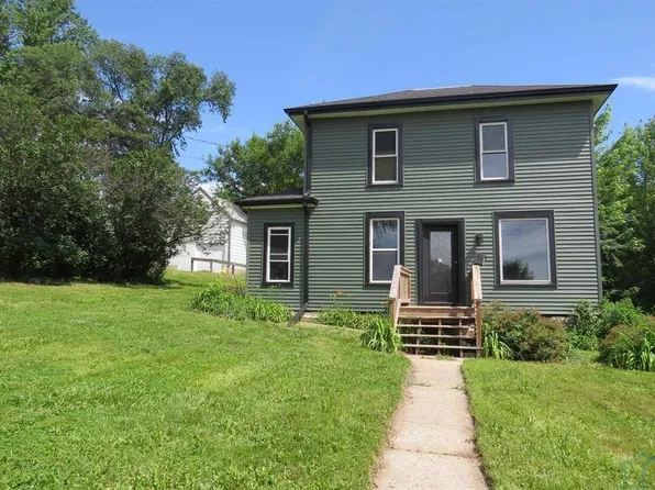 128 Spruce St, Cherokee, IA 51012