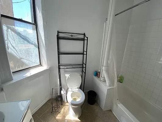 Rented by Highline Residential | media 13