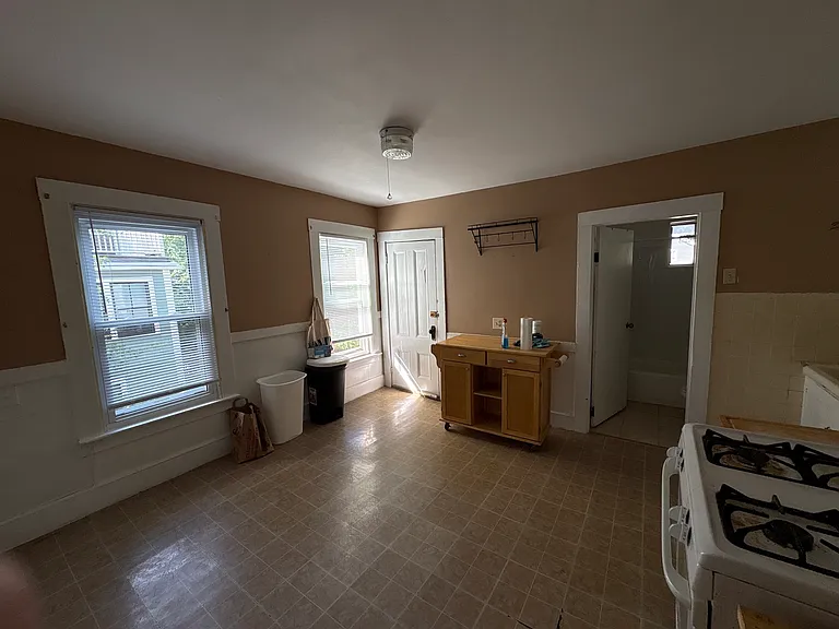 412 Putnam Ave #2 — Photo 10