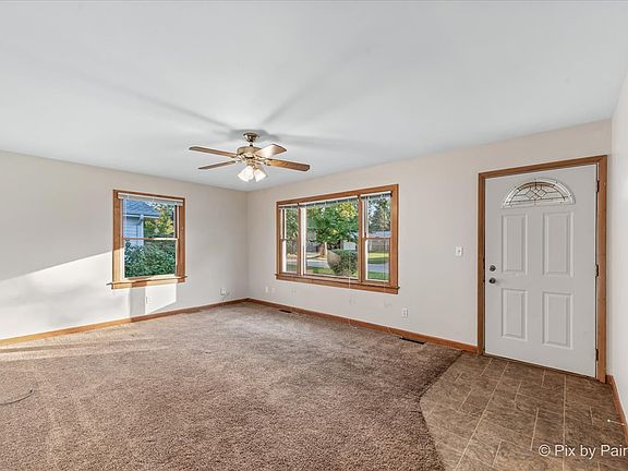 3rd image of 507 Harmony Dr
