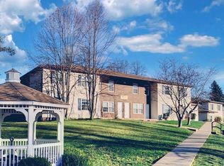 42 Nittany Dr APT 3, Dallas, PA 18612