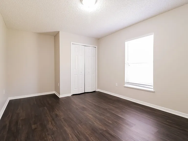 266 Regal Downs Cir — Photo 14