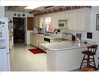3rd image of 2943 Boulder Ave