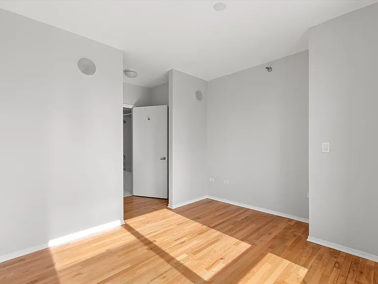 701 S Wells St #803 — Photo 6