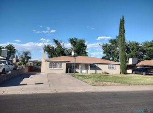 1304 N Country Club Cir, Carlsbad, NM 88220