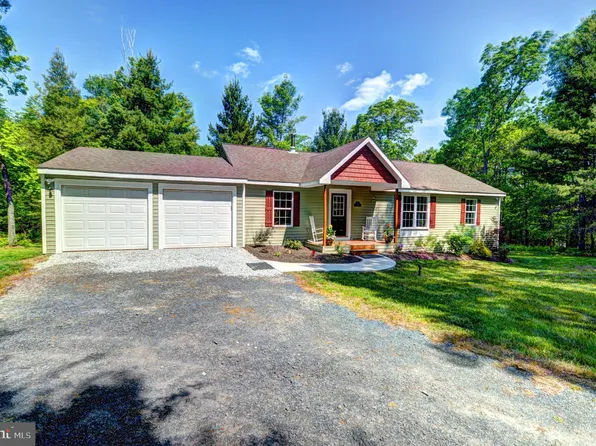 674 Raven Ct, Oakland, MD 21550