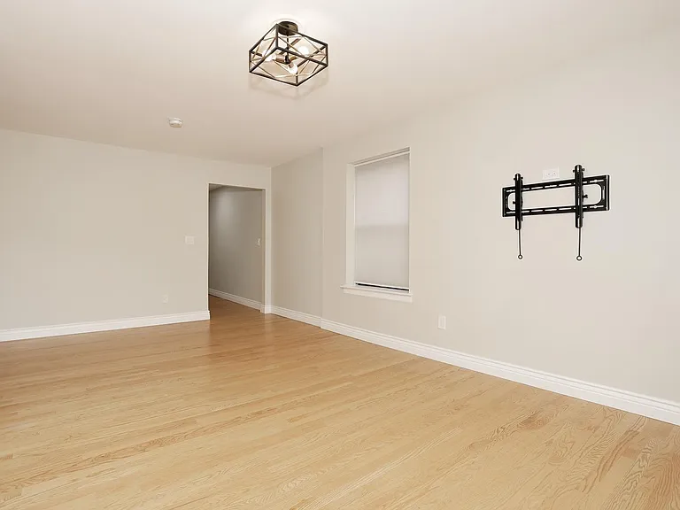 130 Orient Way #3D — Photo 7