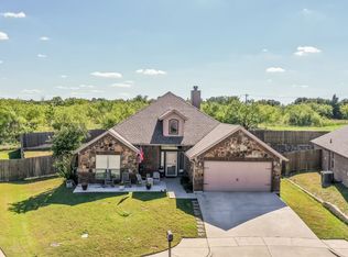 1444 Town Creek Cir, Weatherford, TX 76086