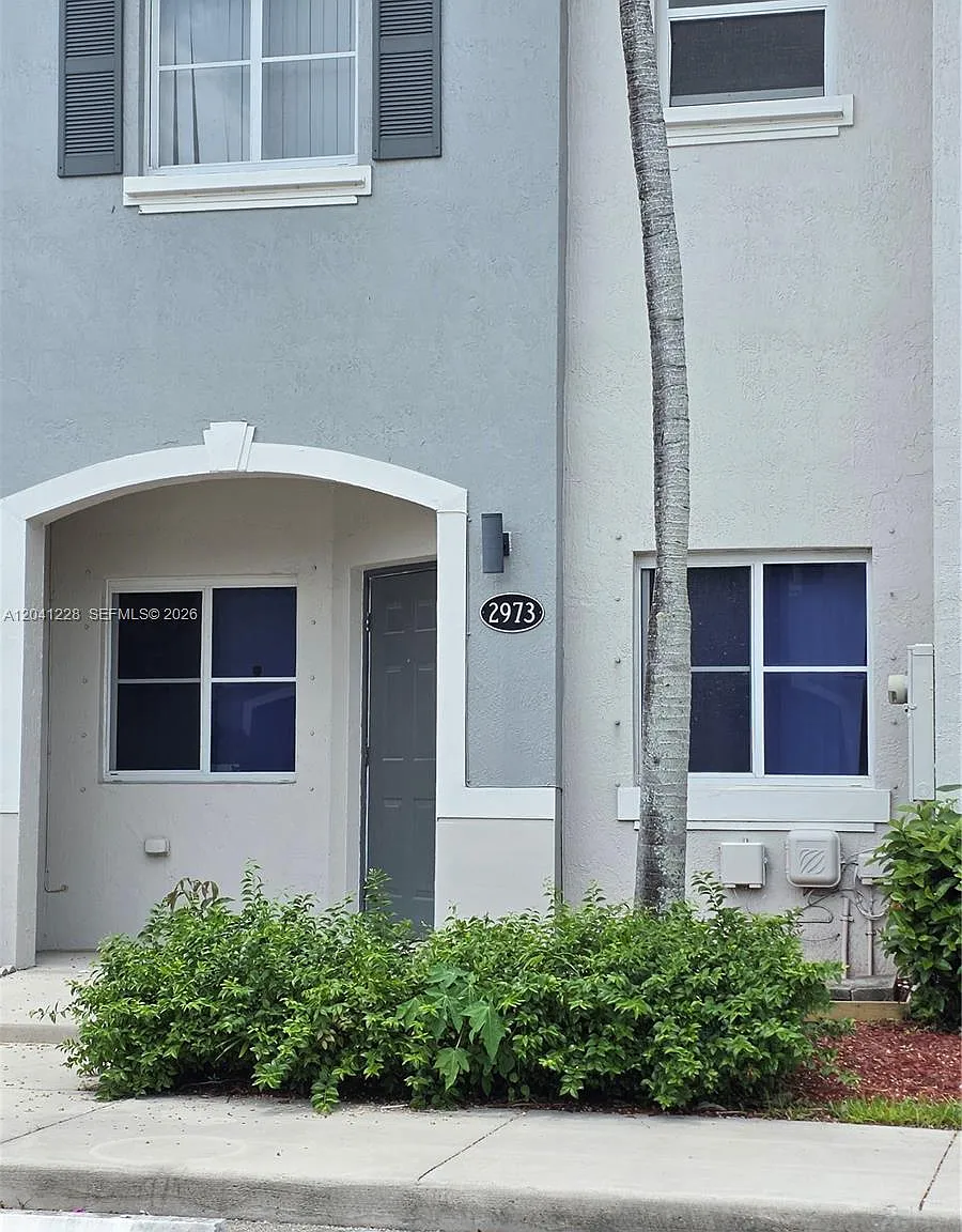 Venetia Grove — Photo 3
