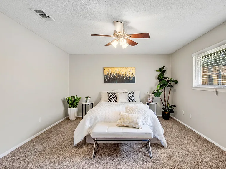 308 Candlewood Pl — Photo 10