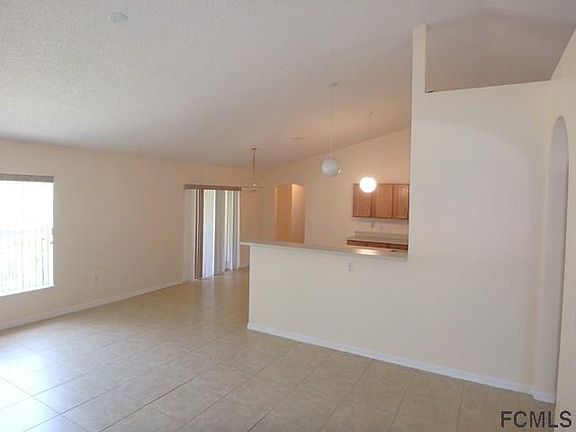 3rd image of 46 Londonderry Dr