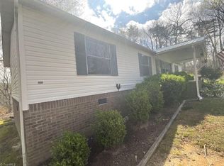 6605 Red Bank Rd, Winston Salem, NC 27019