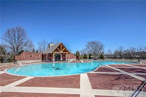 4th image of 1309 Ashby Valley Ln
