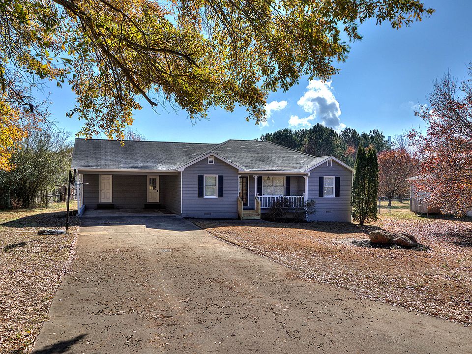 2nd image of 46 Winchester Dr
