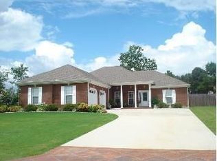97 Cedarbrook Ln, Killen, AL 35645