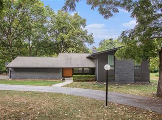 9920 Fontana Ln, Overland Park, KS 66207