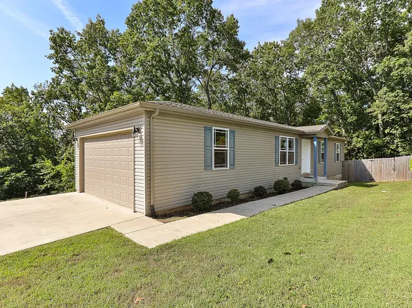 305 S Dogwood Ln, Reeds Spring, MO 65737