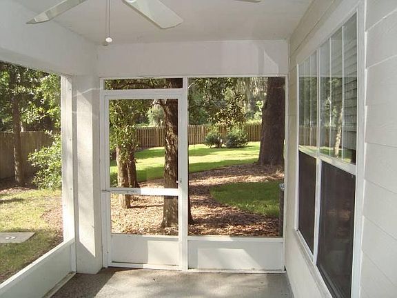 Screened porch/storage