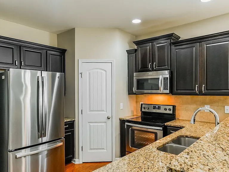 636 Smithridge Way — Photo 7