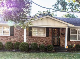 6718 Fernhaven Rd, Louisville, KY 40228