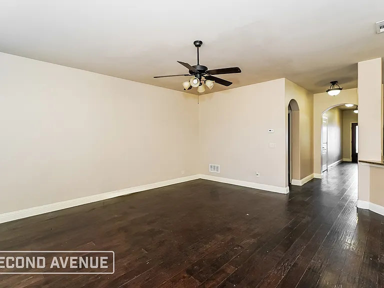 401 Bamborough Dr — Photo 6