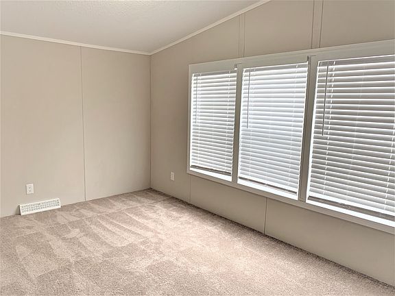 5th image of 6448 San Diego Ln