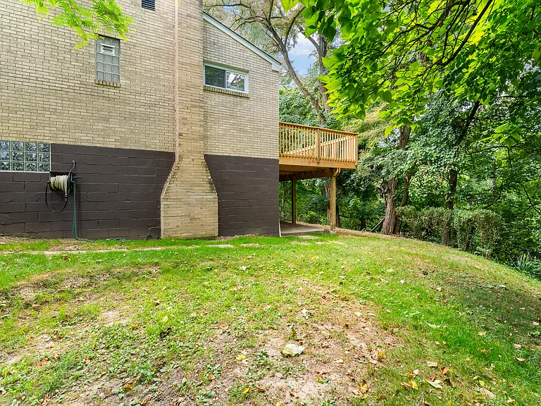 318 McCutcheon Ln — Photo 3