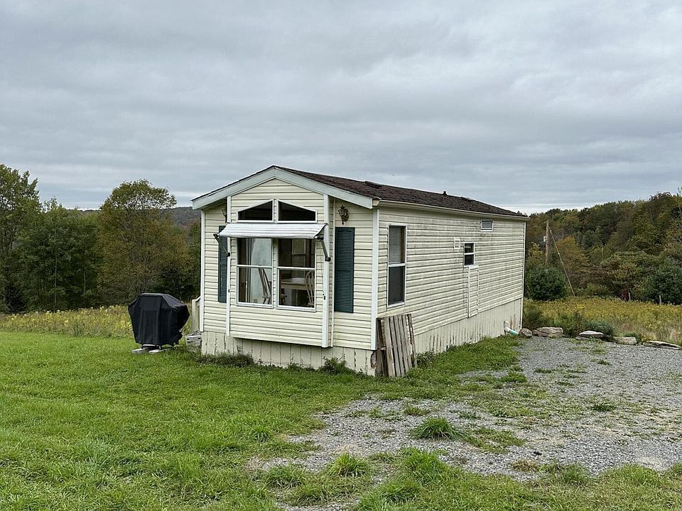 2nd image of 120 Hellmers Hill Rd