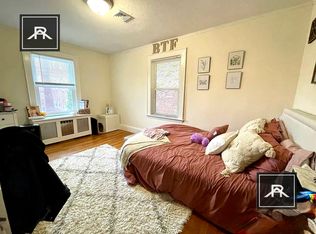 30 Harris St #30, Brookline, MA 02446