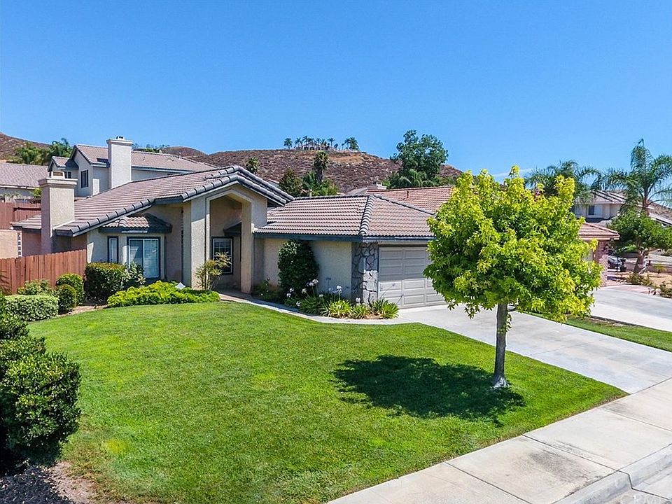 1st image of 28132 Cannon Dr