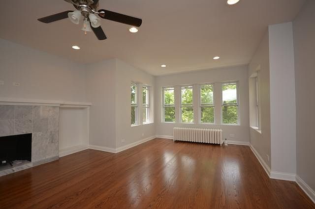 1st image of 1719 W Bryn Mawr Ave #1