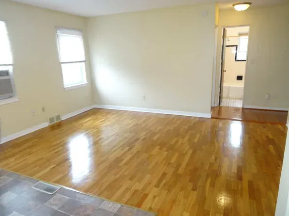 231 Louis St, East Lansing, MI