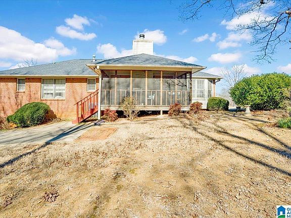 4th image of 1025 Willowbrook Rd