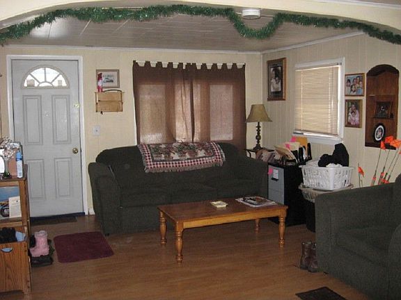 2nd image of 412 Oak St