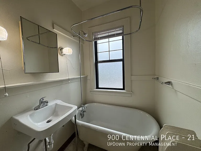 900 Centennial Pl #21 — Photo 12