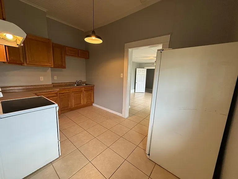 1006 W Chase St #C — Photo 4