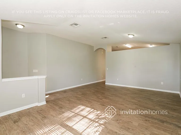7413 Pulteney Dr — Photo 4