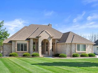 N37W22910 Wyndemere DRIVE, Pewaukee, WI 53072